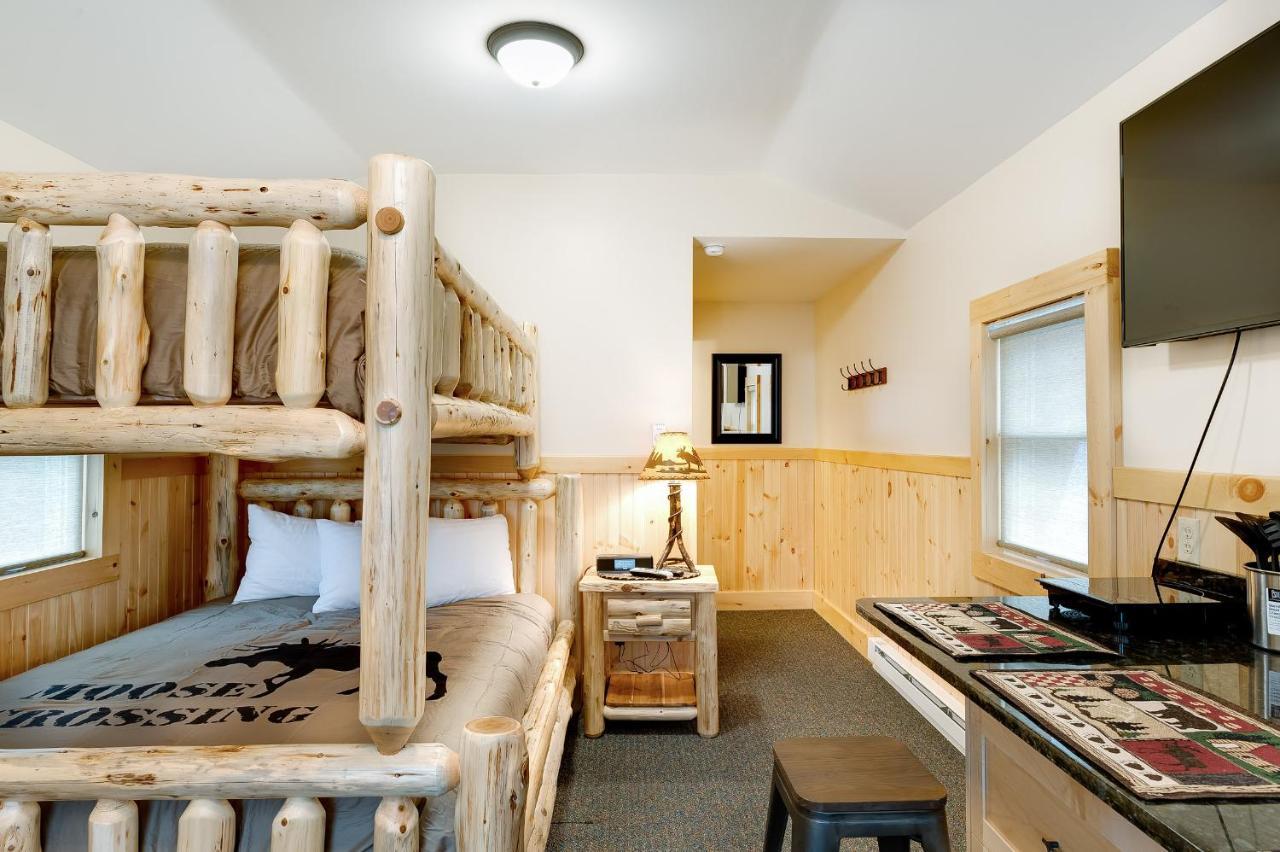 Cobble Mountain Lodge Lake Placid Exterior photo