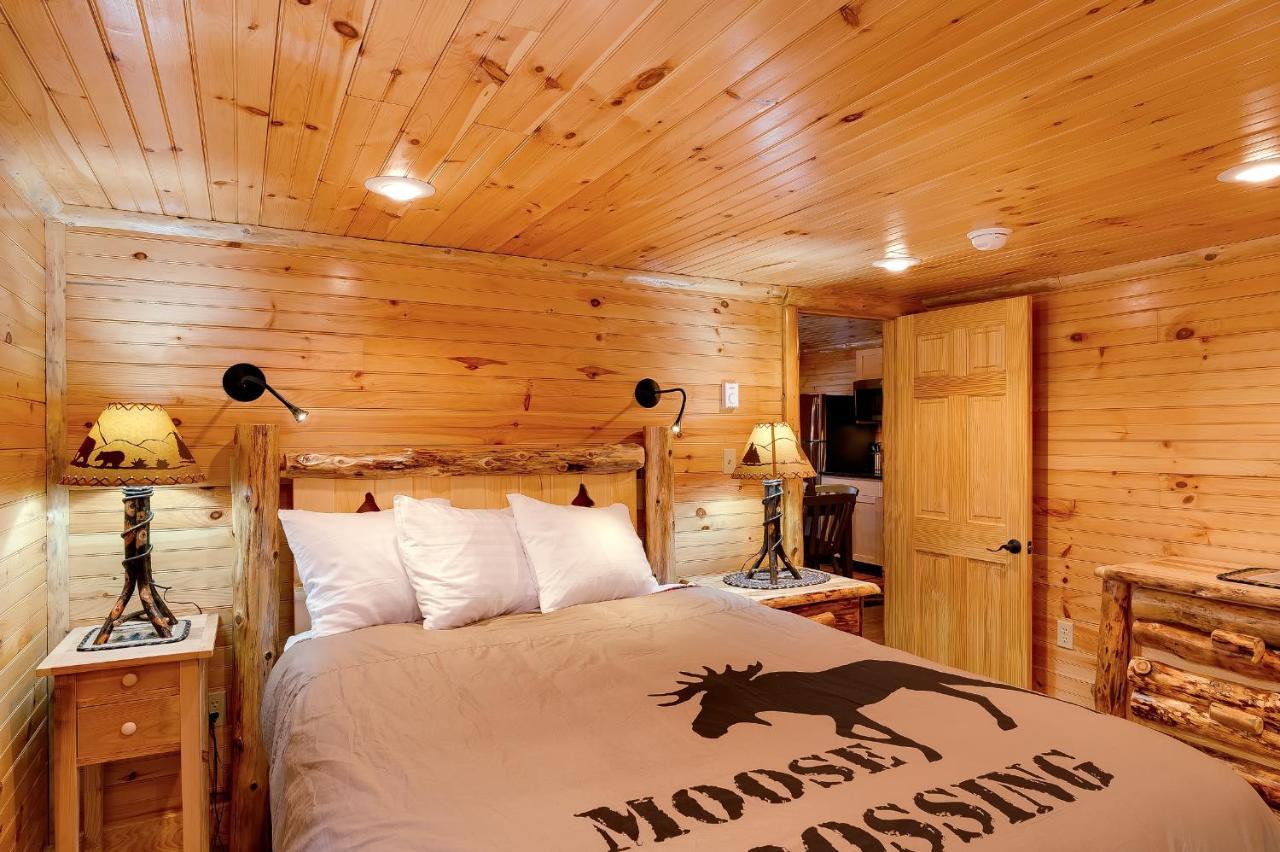 Cobble Mountain Lodge Lake Placid Exterior photo