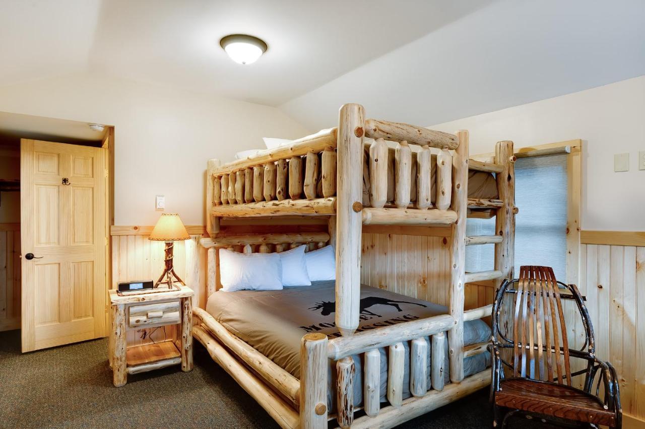 Cobble Mountain Lodge Lake Placid Exterior photo