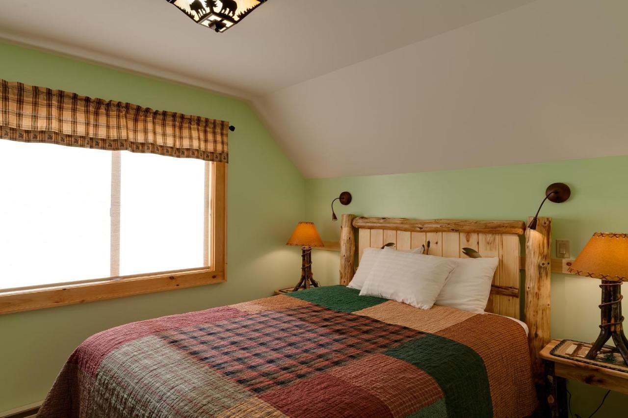 Cobble Mountain Lodge Lake Placid Exterior photo