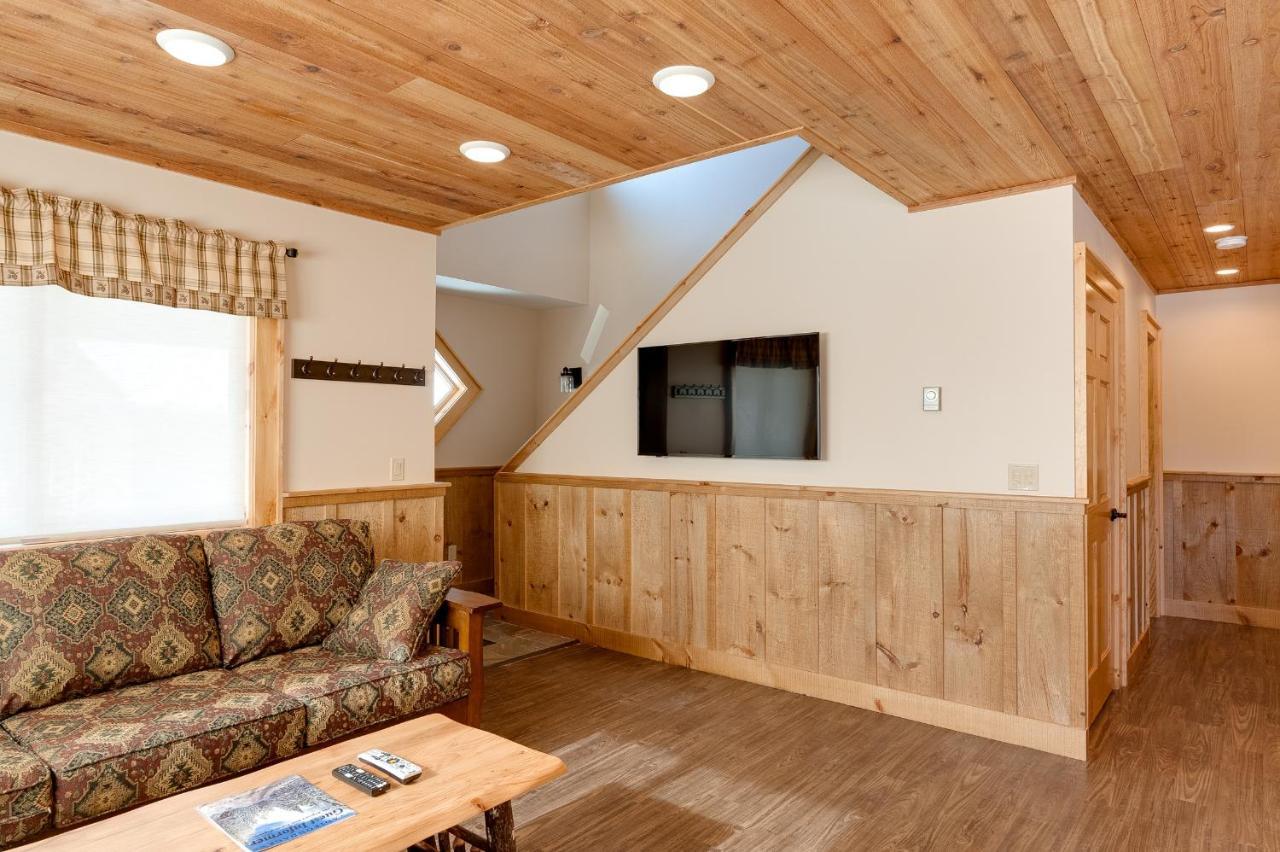 Cobble Mountain Lodge Lake Placid Exterior photo